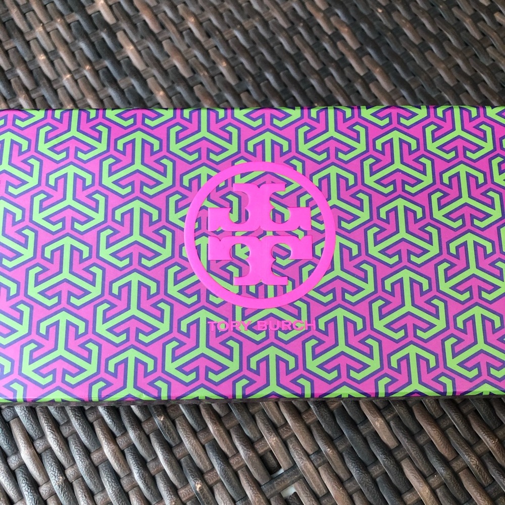 Tory Burch Flip Flops - Picture 4 of 9